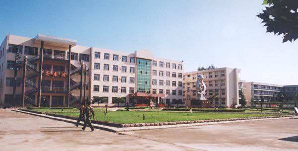 邯鄲建筑工程中專學(xué)校工程監(jiān)理專業(yè)怎么樣？好就業(yè)嗎？