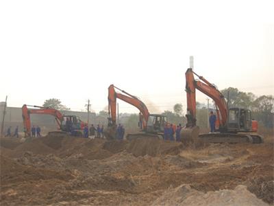 在唐山學(xué)挖掘機(jī)去哪里？   