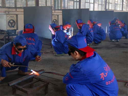 唐山九洲技校都有什么專業(yè)？   