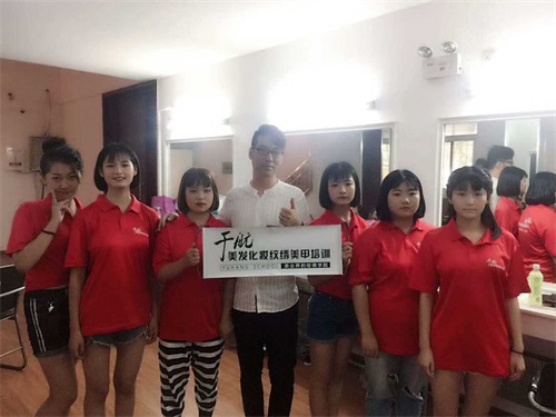 唐山誠遠(yuǎn)美容美發(fā)職業(yè)培訓(xùn)學(xué)校如何幫助學(xué)員更快就業(yè)？