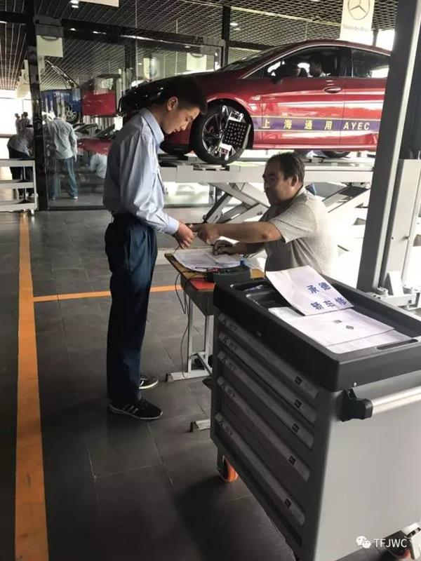 承德騰飛職業(yè)技術(shù)專(zhuān)修學(xué)院的一天