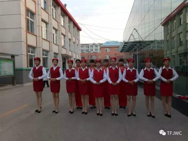 承德騰飛職業(yè)技術(shù)專(zhuān)修學(xué)院的一天