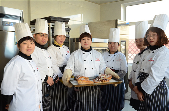 煙臺波絲蒂中西糕點職業(yè)技能培訓(xùn)學(xué)校開設(shè)了哪些課程？