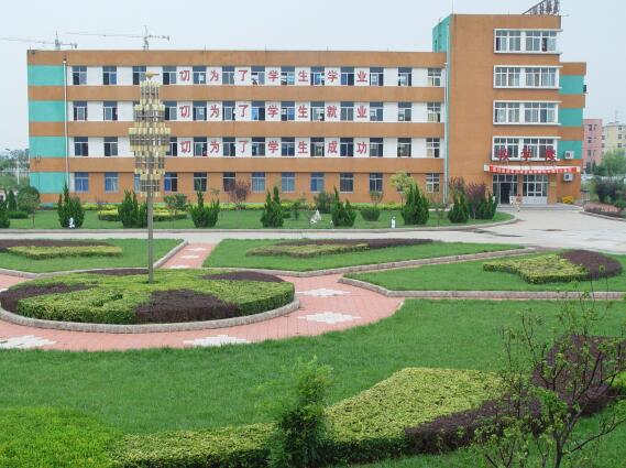 山東哪個學(xué)校有口腔醫(yī)學(xué)專業(yè)？