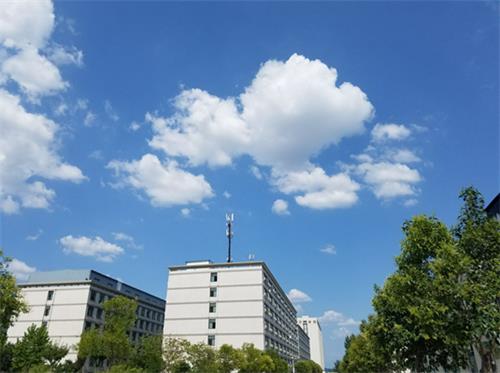 想學(xué)電競推薦西安哪所電競學(xué)校？