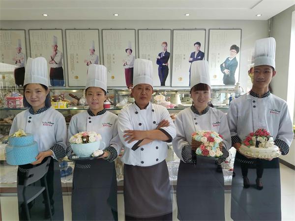 邢臺荔枝村烘焙專修學校有哪些課程可以選擇？