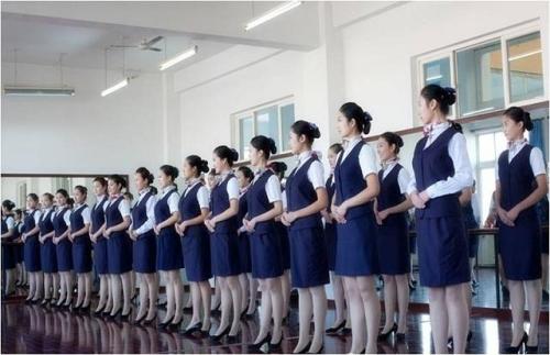 煙臺(tái)導(dǎo)游專修學(xué)院有哪些導(dǎo)游相關(guān)的專業(yè)？