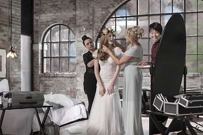 新娘妝基礎(chǔ)步驟怎么做？張家口尚品化妝攝影學(xué)校告訴你！