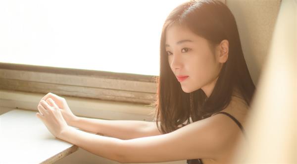 唐山市圣千惠美容美發(fā)職業(yè)技能培訓學校教你畫韓式妝容！