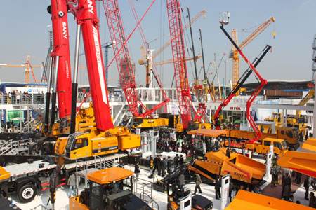 邢臺飛龍職業(yè)技術(shù)學校有哪些招生要求？都有哪些專業(yè)可以選擇？