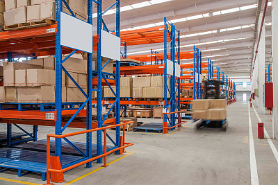 承德通達(dá)中等專業(yè)學(xué)校學(xué)物流有哪些專業(yè)？