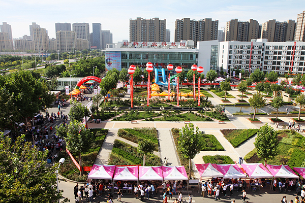 德州職業(yè)技術(shù)學(xué)院熱烈歡迎2016級(jí)新生!