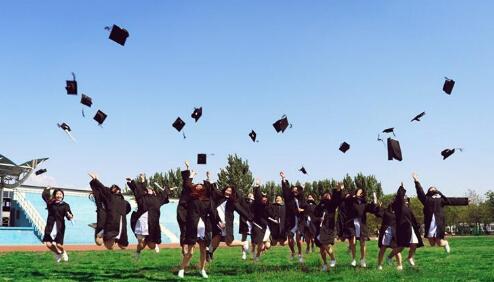 與同類院校相比，北京現(xiàn)代體育學院、航空乘務學院都有哪些優(yōu)勢？